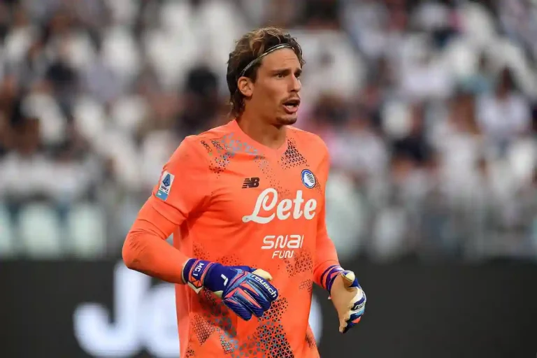 Marco Carnesecchi avec l'Atalanta