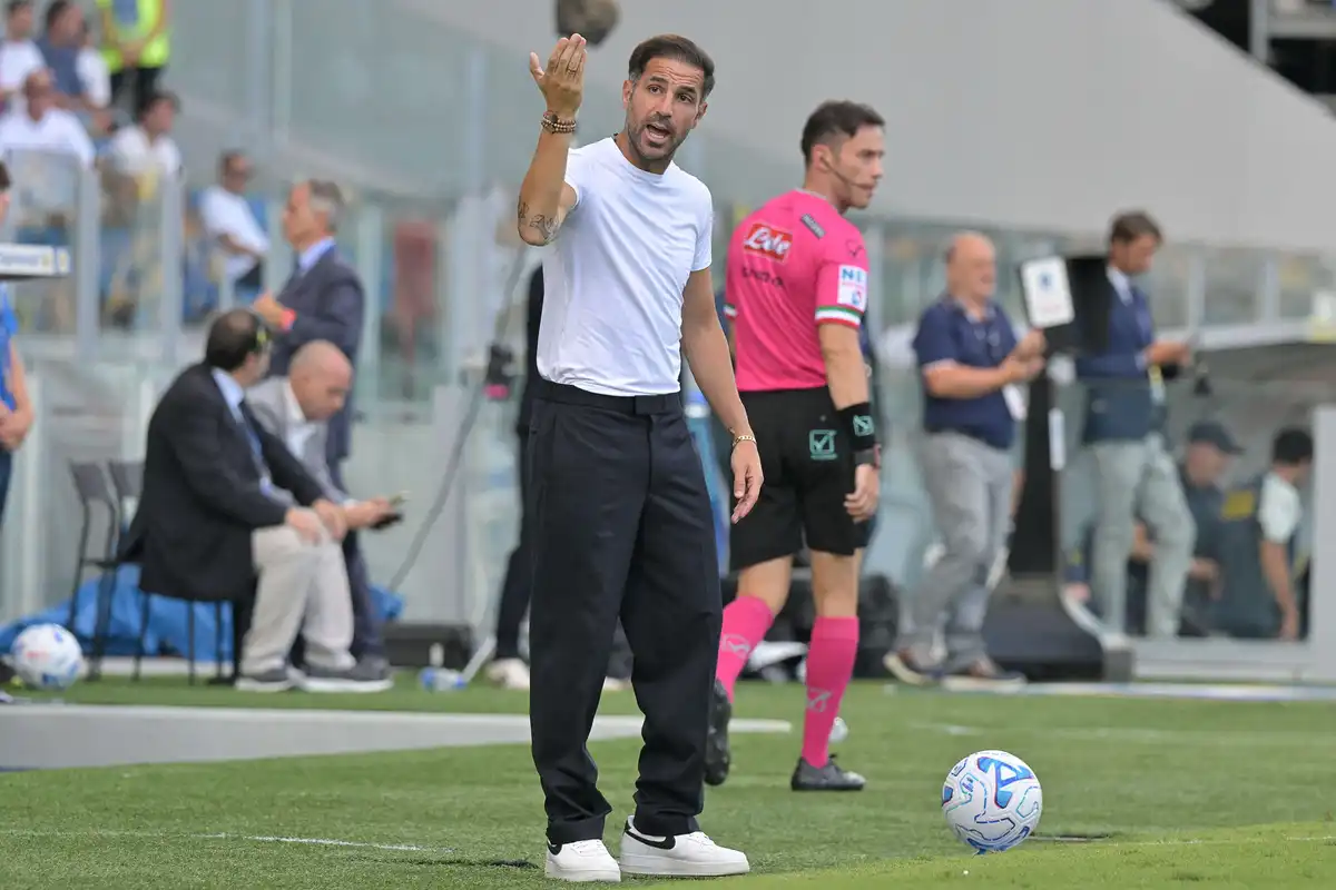 Côme : Fabregas a négocié une clause, trois géants aux anges