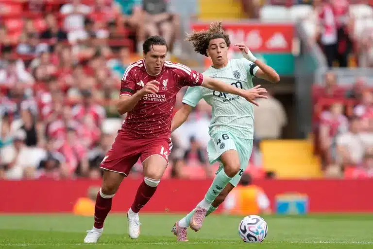Federico Chiesa sous le maillot de Liverpool