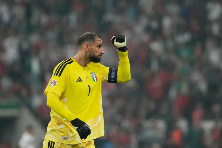 Gianluigi Donnarumma visé par le Real Madrid ©Alamy