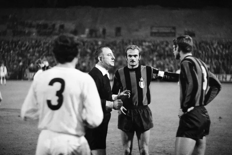 Italie : Mazzola, légende de l'Inter, meurt à 83 ans