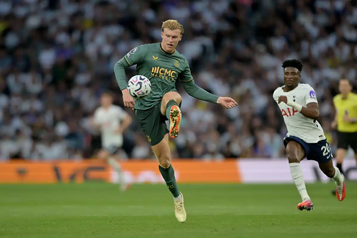 Manchester United : Un international anglais pour renforcer la défense