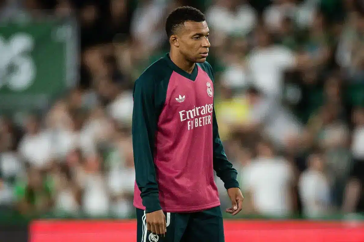 Kylian Mbappé quitte Nike et signe avec On
