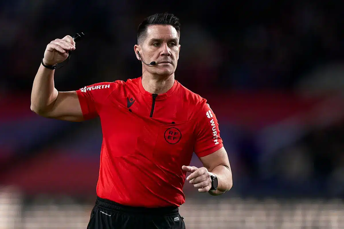 Liga : L’arbitre du derby madrilène châtié ?