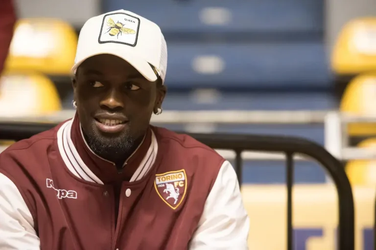 Ligue 2 Mbaye Niang file à l'USL Dunkerque