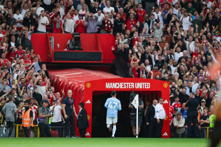 PL : Phil Foden attaqué à sa sortie d'Old Trafford