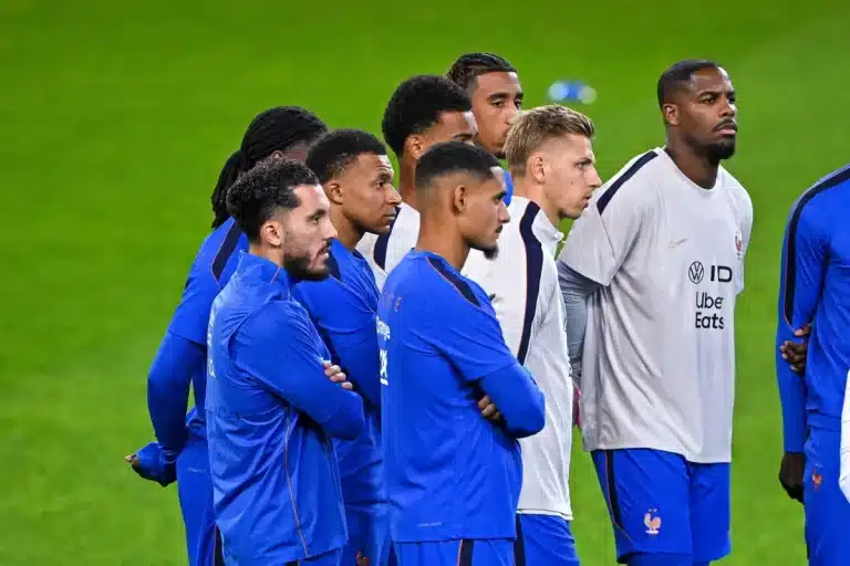 Rayan Cherki avec l'équipe de France