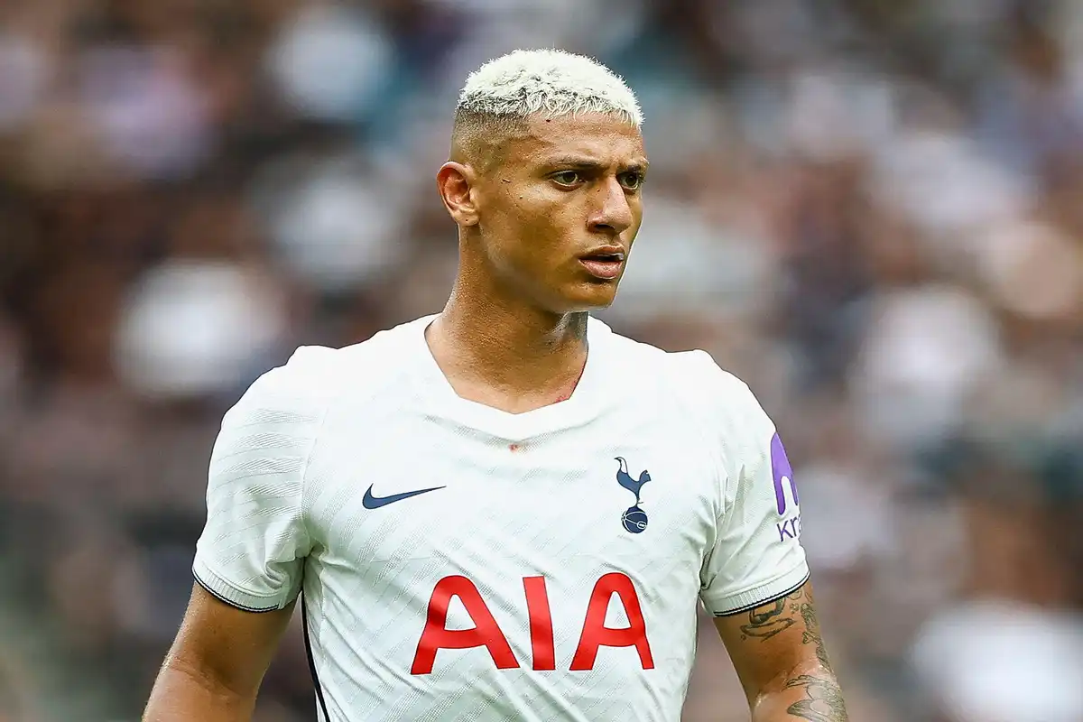 Le Brésil veut relancer Richarlison