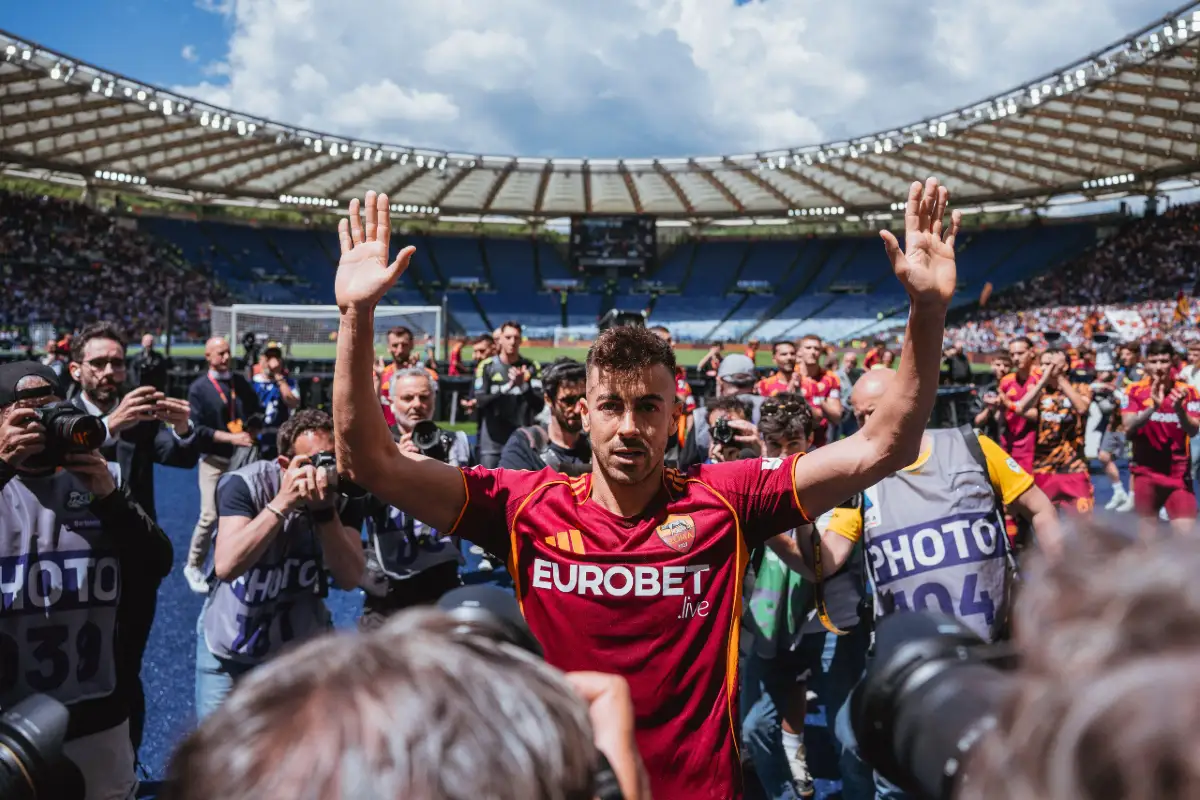 Roma : près de 340 matchs et il s&rsquo;en va en légende