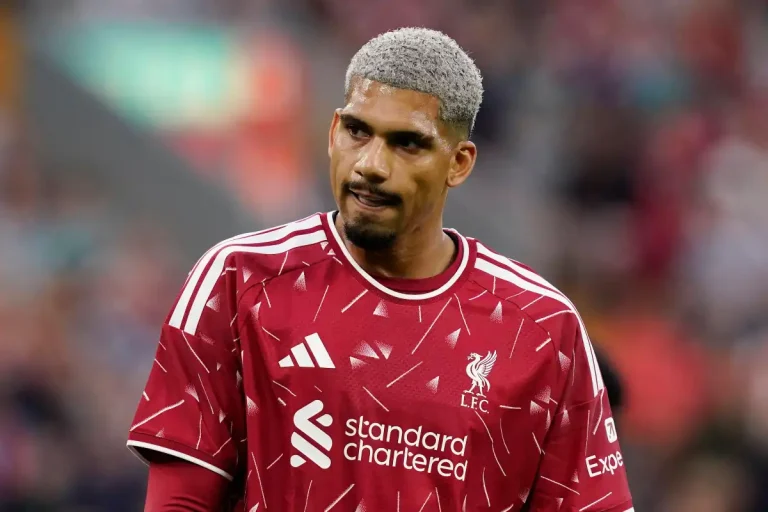 Ronald Araujo convainc déjà Liverpool