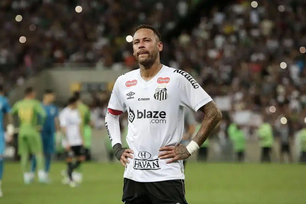 Santos : Neymar absent plusieurs semaine