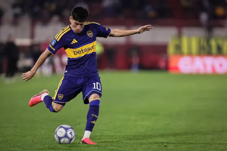 Tomás Aranda visé par Liverpool ©Alamy