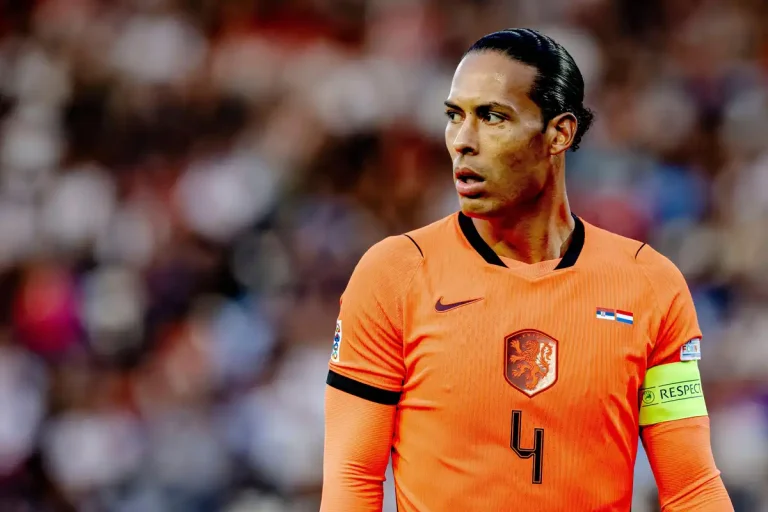 Virgil van Dijk visé par l'Inter Miami ©Alamy