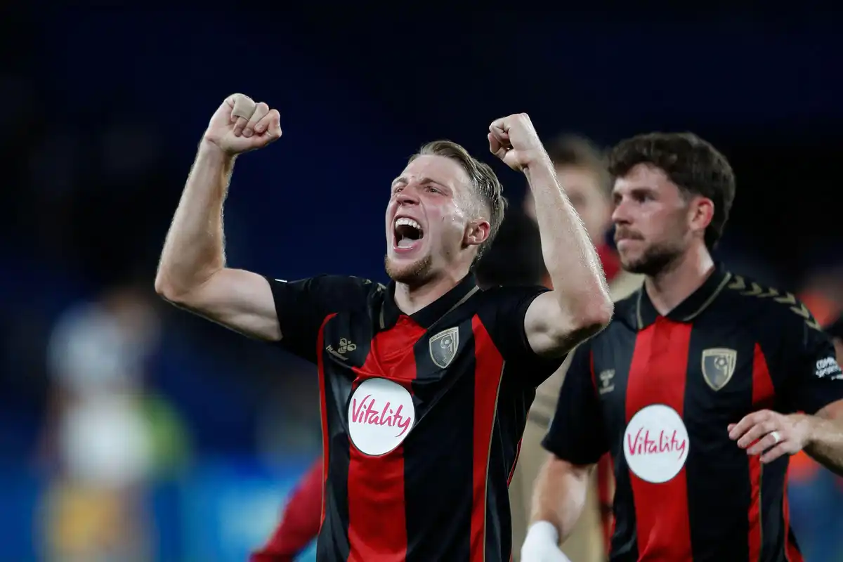 Adrien Truffert visé par Liverpool ©Alamy