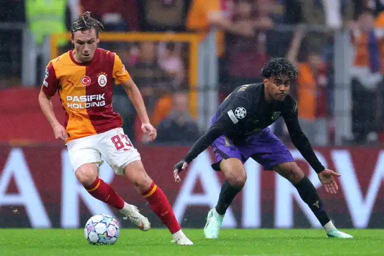 Aleksey Batrakov sous le maillot de Galatasaray