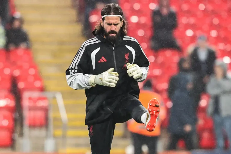 Alisson Becker visé par Flamengo ©Alamy