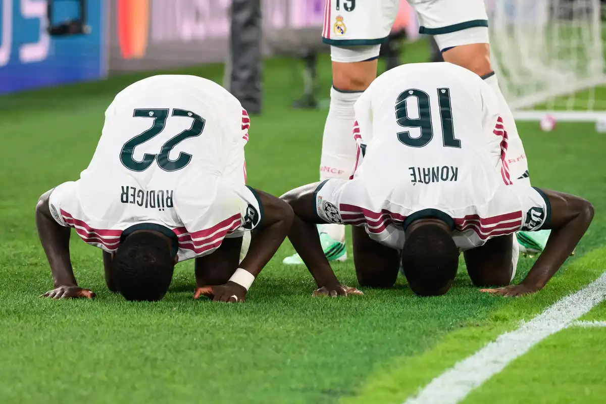 Antonio Rüdiger et Ibrahima Konaté sous les couleurs du Real Madrid ©Alamy