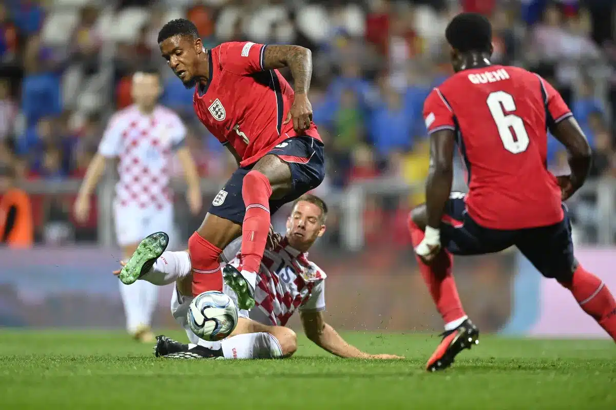 Arsenal : Coup dur pour Ezri Konsa