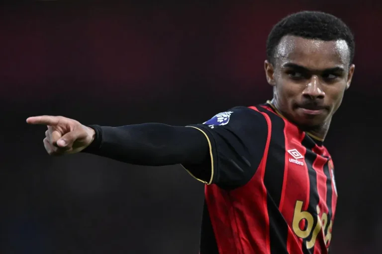 Bournemouth : Eli Junior Kroupi voit le bout du tunnel