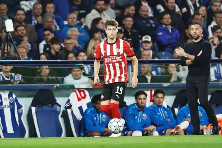 Esmir Bajraktarevic sous le maillot du PSV