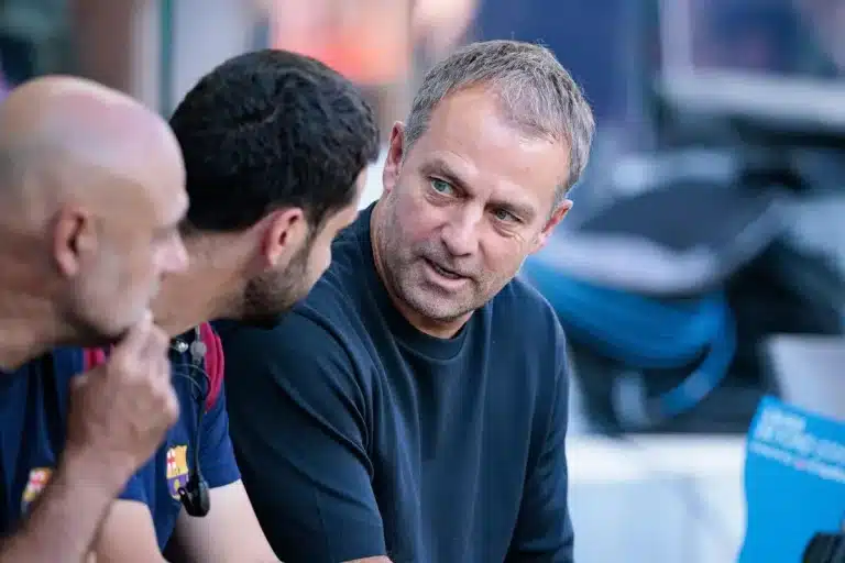 FC Barcelone Hansi Flick prépare une surprise au Bayern