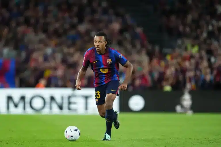 FC Barcelone Le remplaçant de Jules Koundé repéré en Angleterre