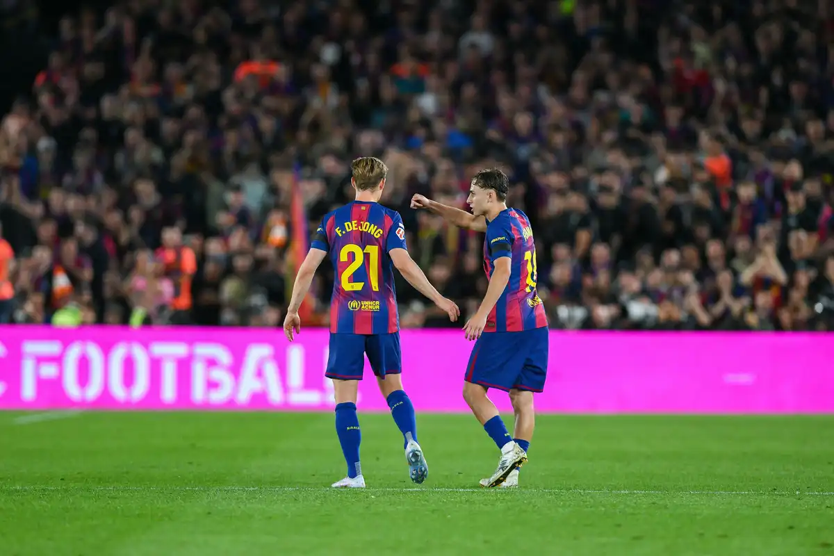 Frenkie de Jong visé par Man Utd ©Alamy