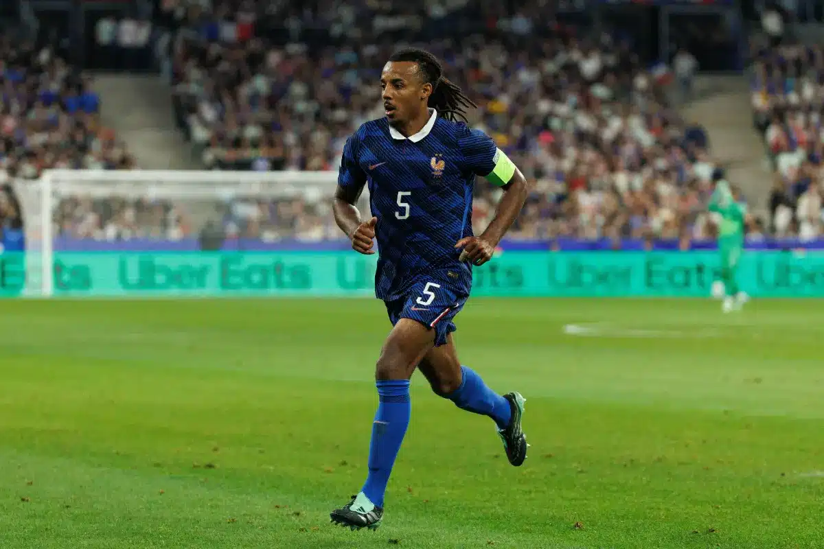 Jules Koundé sous le maillot de la France