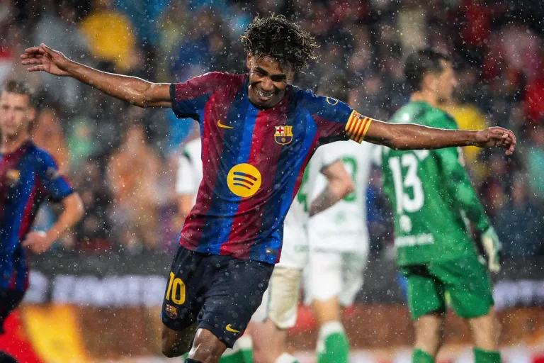 Lamine Yamal - FC Barcelone ©Alamy