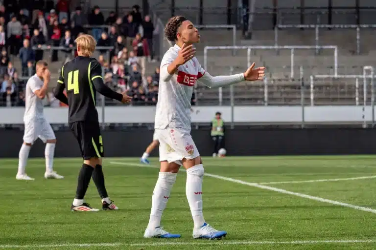 Malik Mosrati avec Stuttgart