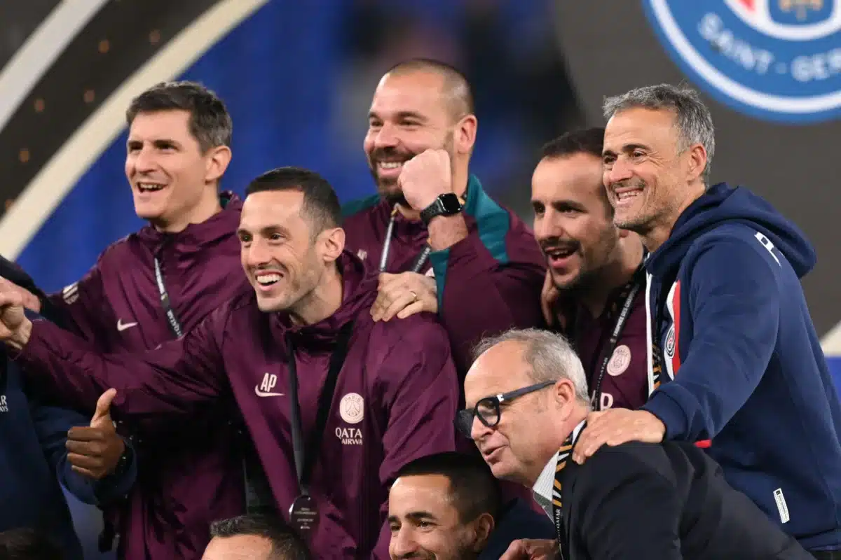 Mercato : Le PSG sécurise discrètement un ailier de 22 ans