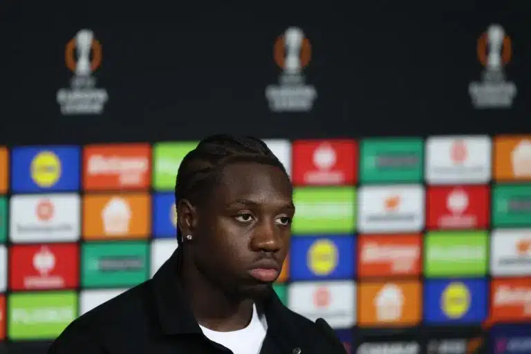 Mercato Un espoir du football français se dirige vers le PSG