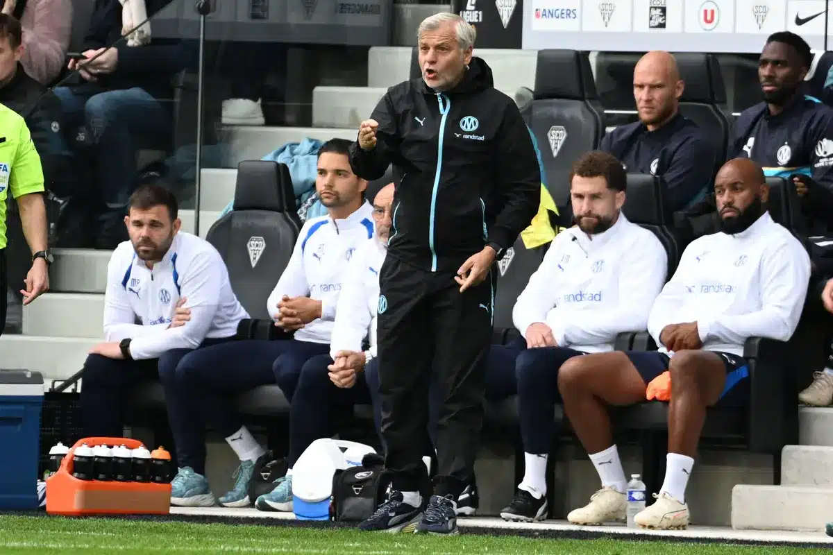 OM Bruno Genesio châtie sévèrement une pépite