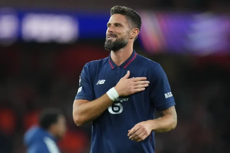 Olivier Giroud en mode record ©Alamy