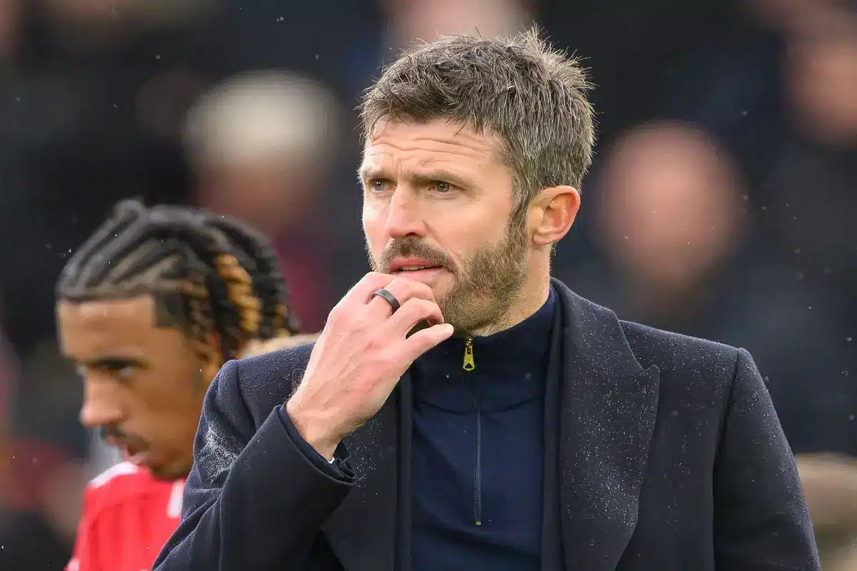 PL Man United hésite pour Michael Carrick