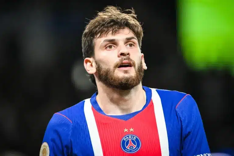 PSG Les premiers mots de Kvaratskhelia après l'annonce de sa blessure