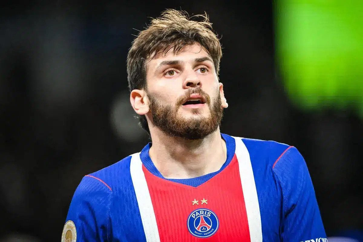 PSG Les premiers mots de Kvaratskhelia après l'annonce de sa blessure