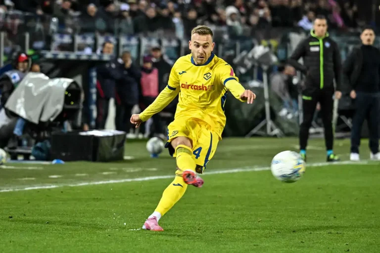 Pol Lirola visé par le Milan AC ©Alamy
