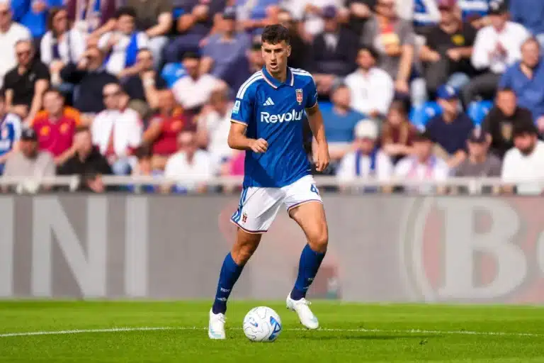 Jacobo Ramon sous le maillot de Como @Alamy